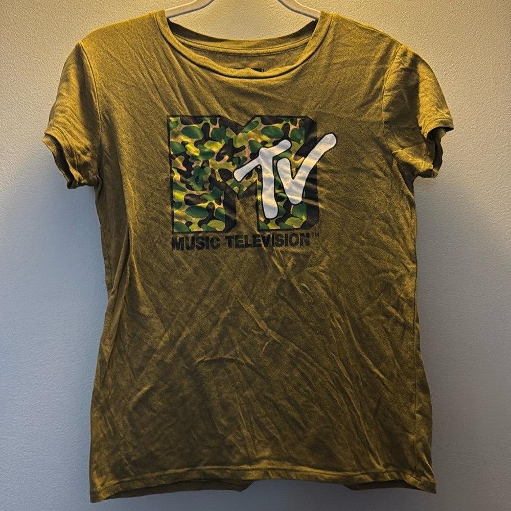 Small MTV Graphicic tee